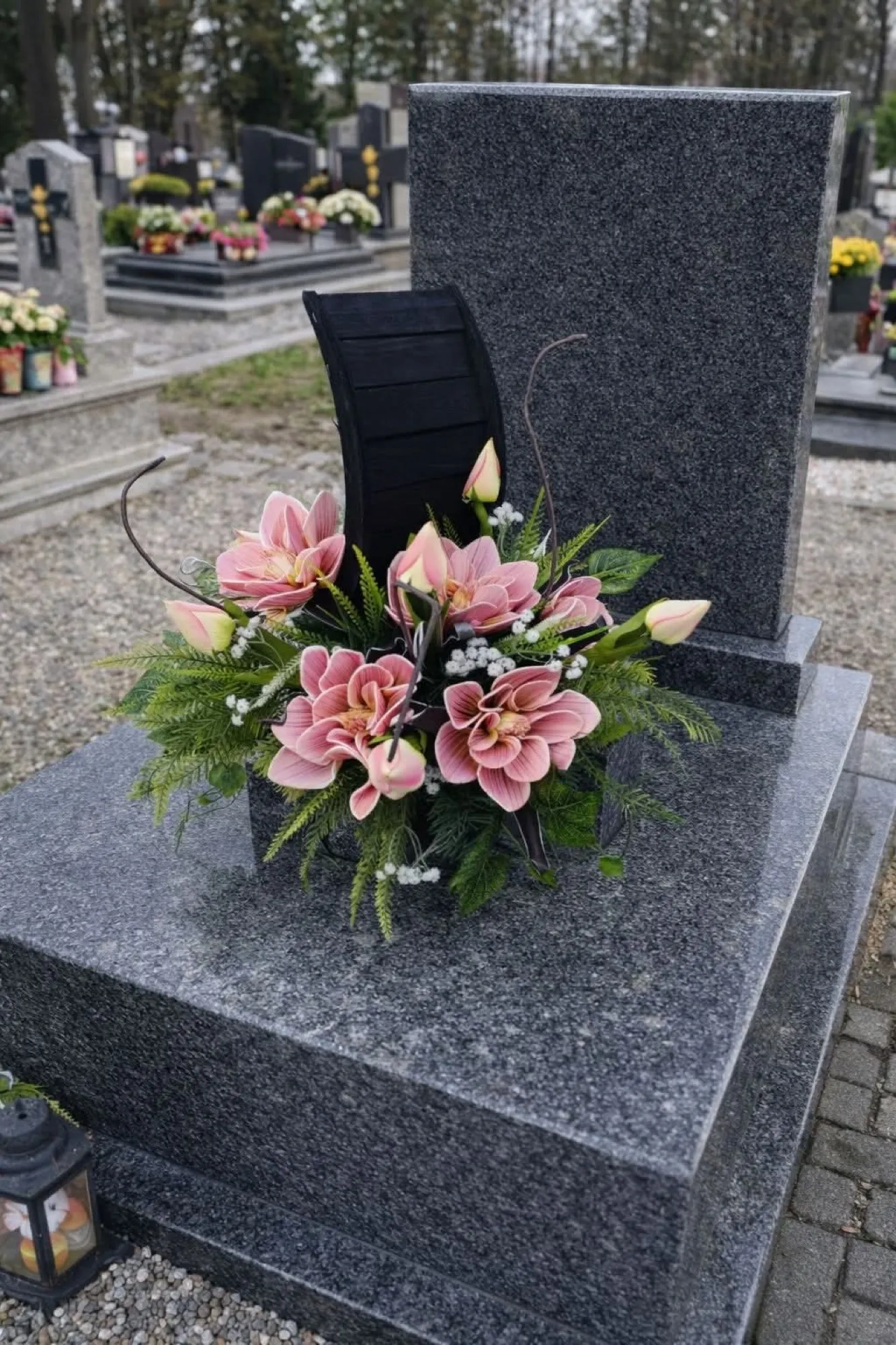 Stroiki i kompozycje nagrobne — zdjęcie 3