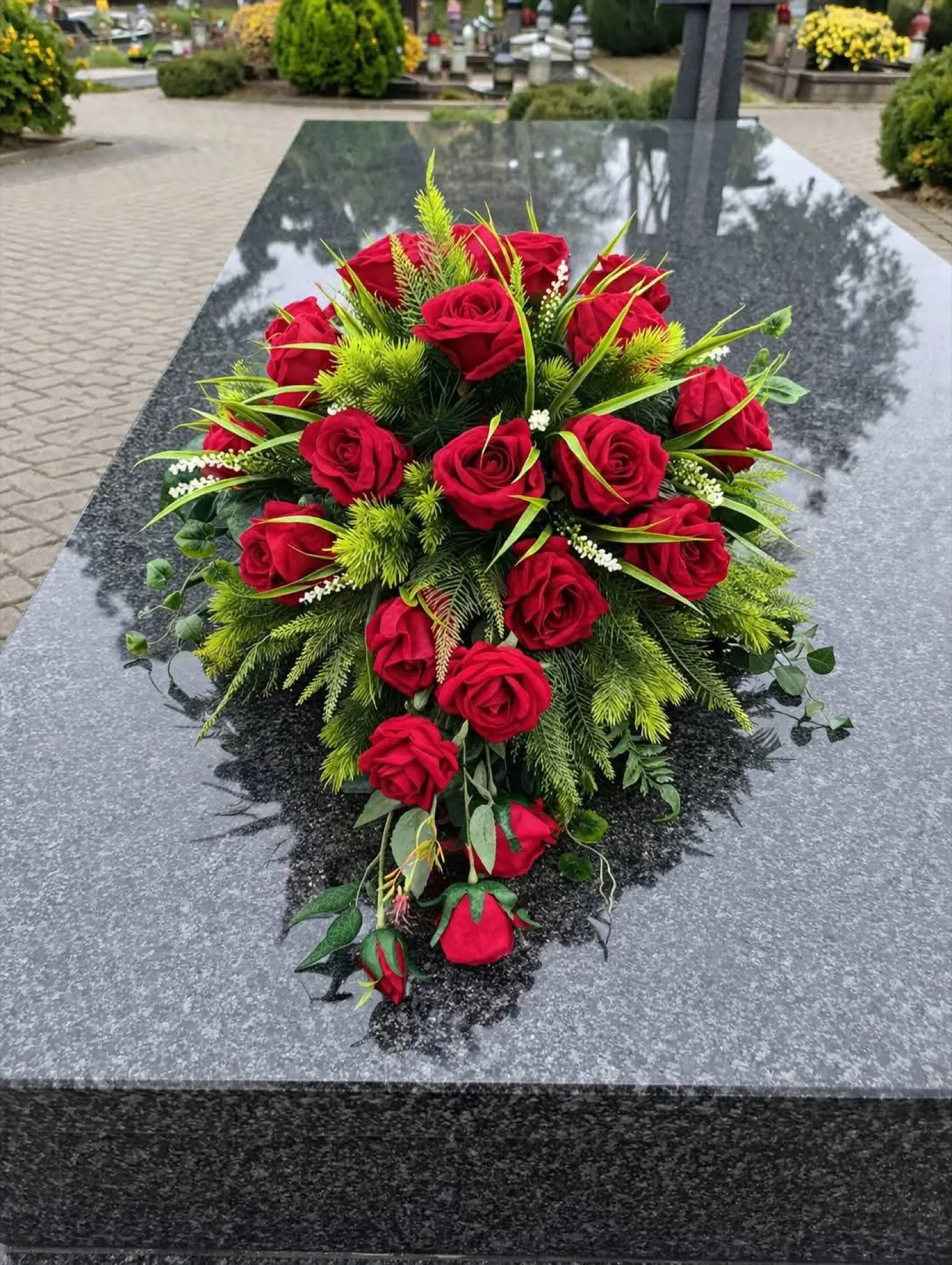 Stroiki i kompozycje nagrobne — zdjęcie 13